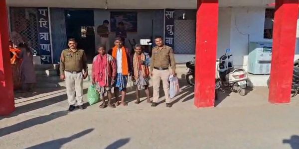 पशु तस्करी करते तीन आरोपित गिरफ्तार, आठ गौवंश मुक्त