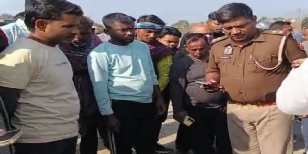 बाइकों की भिड़ंत के बाद पिकअप से कुचलकर एक युवक की मौत