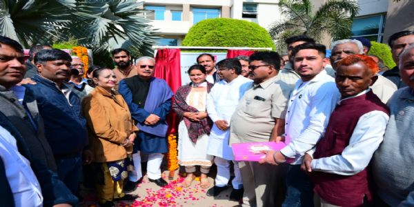 गुरुग्राम में केंद्रीय मंत्री ने किया तीन विकास परियोजनाओं का शुभारंभ