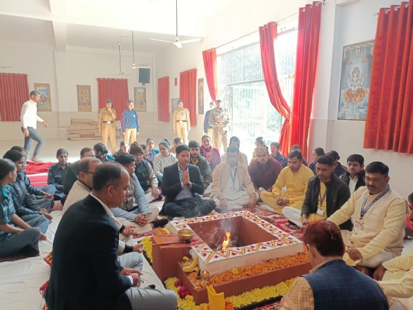 कार्यक्रम के दौरान लिया गया छायाचित्र