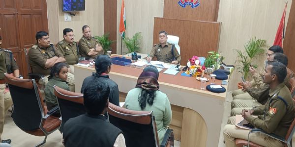 जनता दरबार में नवागत एसएसपी डॉ. कौस्तुभ ने सुनी फरियाद