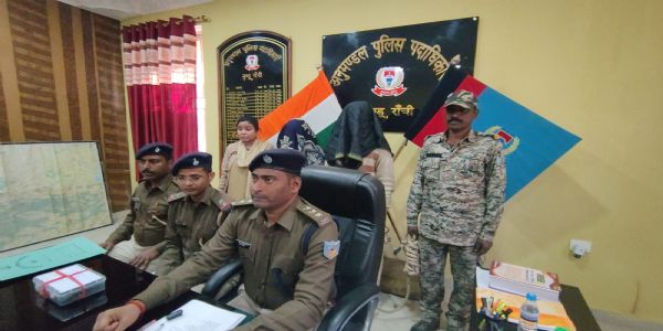 हत्या मामले में आरोपित दंपति गिरफ्तार, अवैध संबंध में हुई थी हत्या