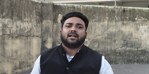 बाराबनी के कासकुली में चल रही अवैध पत्थर खदान और हेवी ब्लास्टिंग के खिलाफ डीजीएमएस को ज्ञापन सौंपा