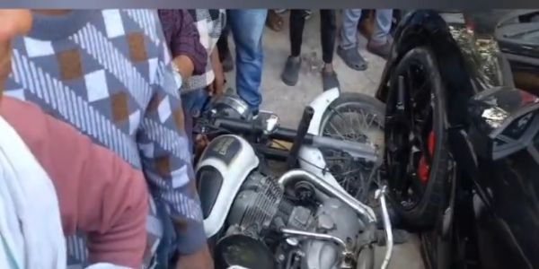 लैंबॉर्गिनी हादसा: बाइक सवार को उड़ाया, चालक पर केस, थानेदार लाइन हाजिर