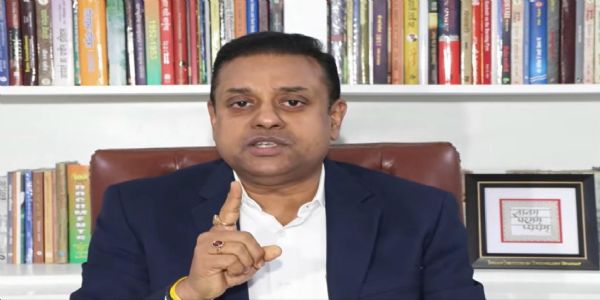 पश्चिम बंगाल के डीजीपी को सुप्रीम कोर्ट के नोटिस पर भाजपा का वार, कहा- ममता बनर्जी पूरे देश को कर रहीं भ्रमित