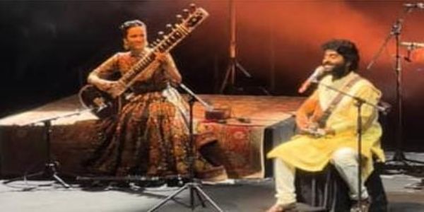 संन्यास की घोषणा के बाद बॉलीवुड गायक अरिजीत सिंह ने कोलकाता में मंच पर की वापसी