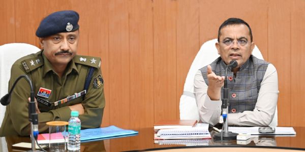 कलेक्टर-एसपी ने होली पर्व शांति एवं सौहार्द्र के साथ मनाने अपील की