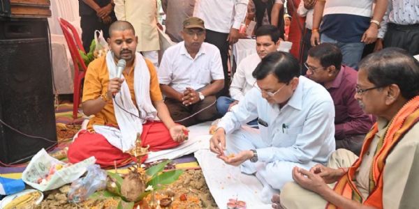 कोरबा : उद्योग मंत्री देवांगन ने वैश्य गुप्ता समाज को सामुदायिक भवन की दी सौगात