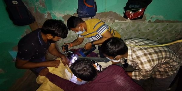 संदिग्ध परिस्थितियों में किराए के मकान में फांसी के फंदे से लटकता मिला शव