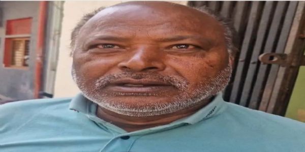 जानकारी देते चाचा जानकारी देते चाचा