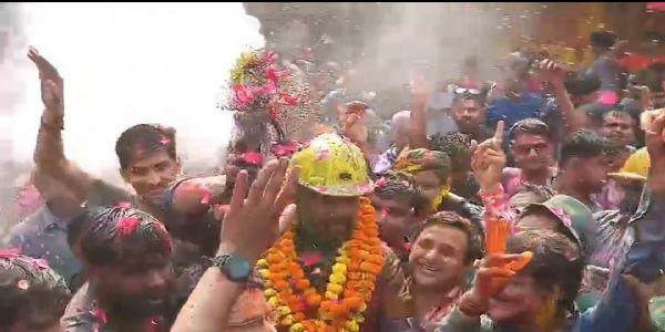 होली के बाद कानपुर में रंगों का ऐतिहासिक गंगा मेला शुरू, गलियों में रंग और उल्लास का दिख रहा नजारा
