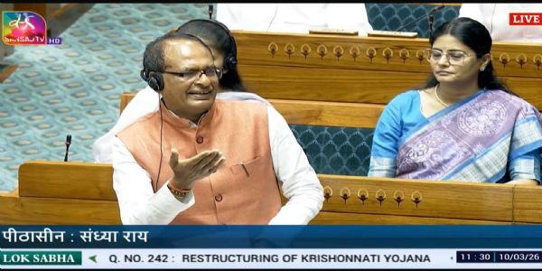 गरीब किसानों की कीमत पर ‘घटिया राजनीति’ कर रही ममता सरकार : शिवराज सिंह चौहान