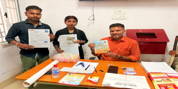 डाक विभाग के वार्षिक कैलेंडर के साथ योजनाओं की दी गई जानकारी: रविशंकर राय