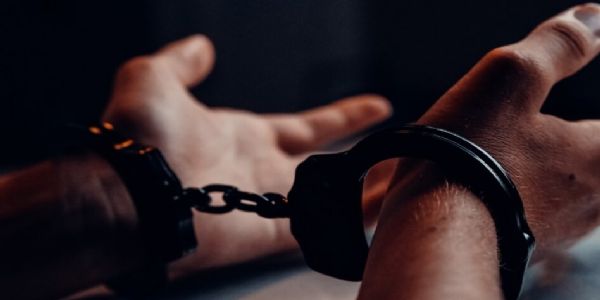 अवैध रूप से भ्रूण लिंग परीक्षण करने वाले दो गिरफ्तार