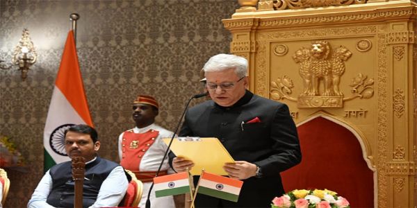 जिष्णु देव वर्मा ने महाराष्ट्र के राज्यपाल पद की शपथ ली
