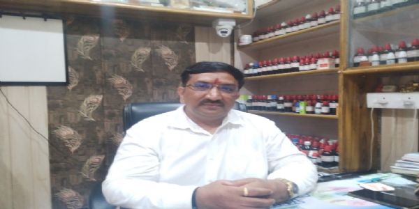 होम्योपैथी दवाएं बाल झड़ने की समस्या के निदान में बहुत प्रभावी : डॉ अम्बरीष कुमार राय
