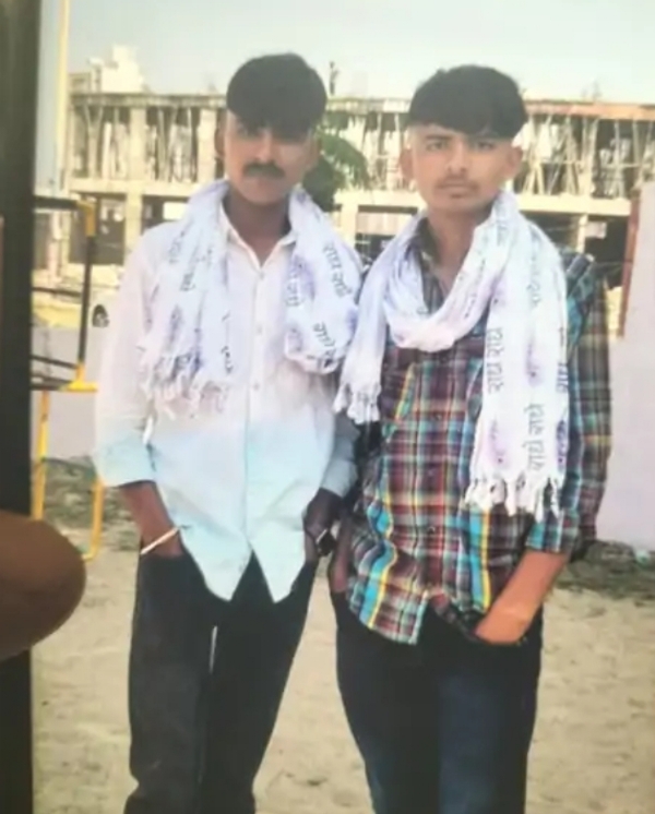 टैंकर की टक्कर से बाइक सवार दो छात्रों की मौत