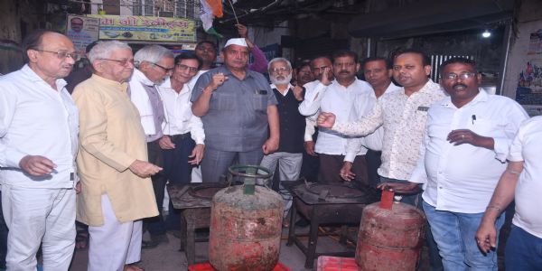 गैस की किल्लत और महंगाई पर कब जागेगी सरकार : पवन गुप्ता