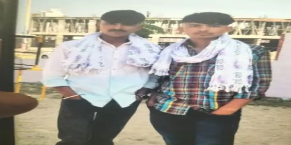 टैंकर की टक्कर से बाइक सवार दो छात्रों की मौत