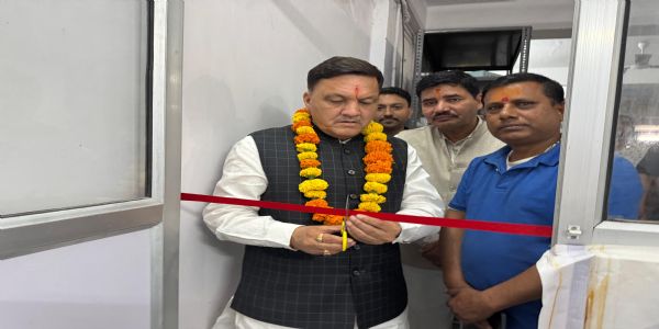 निगम में आधार सेंटर का शुभारंभ, UCC के भी बनेगे सर्टिफिकेट