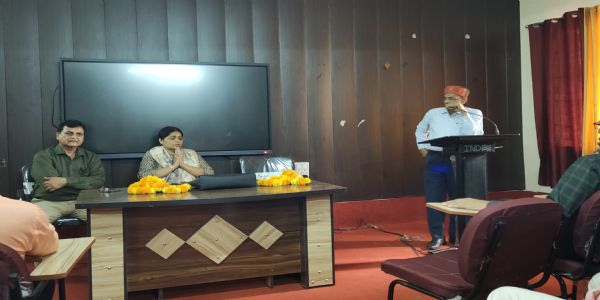 इतिहास साक्ष्यों से समझें, तभी सुरक्षित रहेगी राष्ट्र की स्मृति : प्रो. इंदू भूषण द्विवेदी