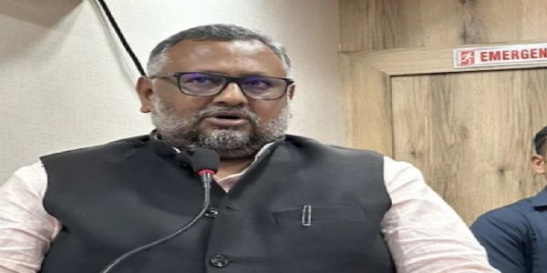 कोरोना टीका की तरह गैस सिलेंडर पर भ्रम फैला रही झामुमो : प्रदीप