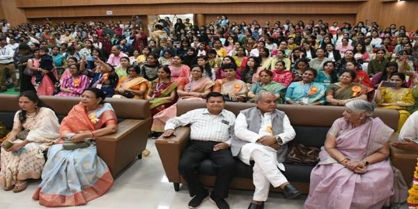 शिक्षा का मनुष्य के जीवन में महत्वपूर्ण स्थान: नरेन्द्र सिंह तोमर