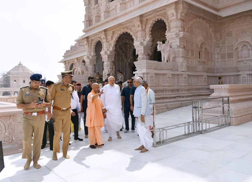 मुख्यमंत्री योगी द्वारा श्रीराम मंदिर परिसर निरीक्षण