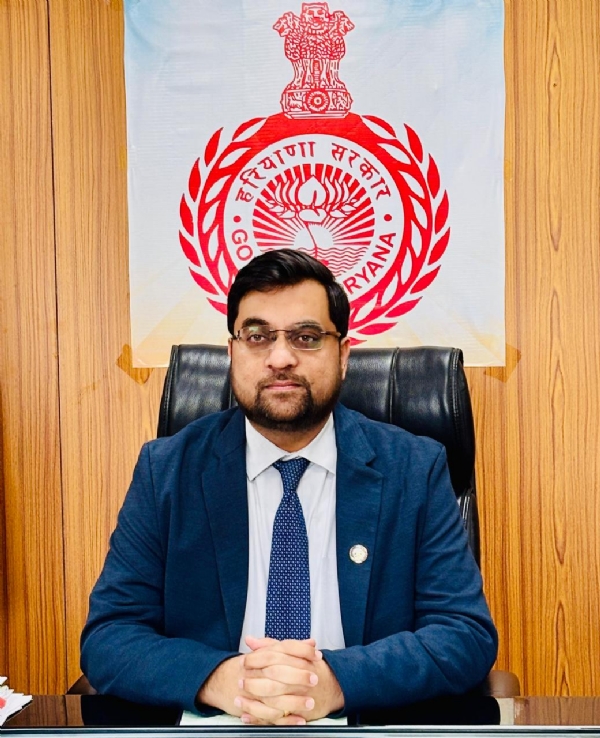 जिला उपायुक्त आयुष सिन्हा