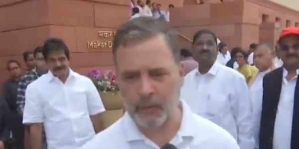 राहुल गांधी बोले- ईरान से समस्या सुलझेगी तब भी गैस संकट खत्म नहीं होगा