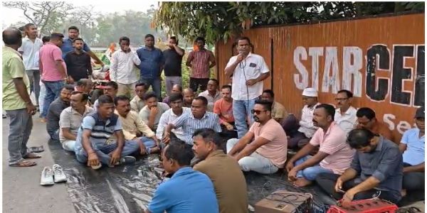 रसोई गैस आपूर्ति में गतिरोध के खिलाफ तृणमूल कांग्रेस का प्रदर्शन