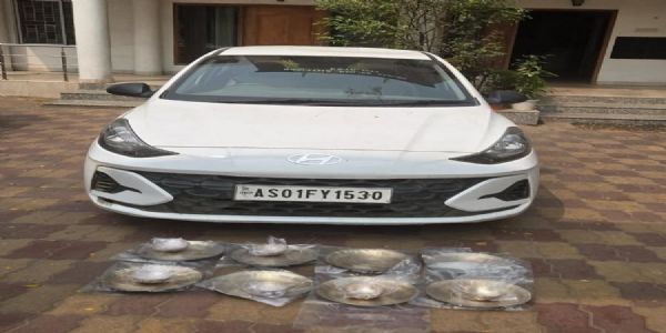 चोरी के मामले में तीन गिरफ्तार