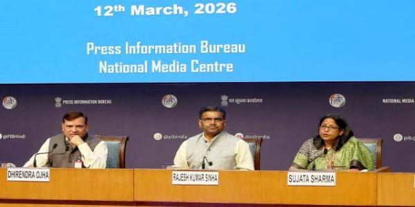 पर्याप्त है कुकिंग गैस का भंडार, ‘पैनिक बुकिंग’ न करें: केंद्र सरकार