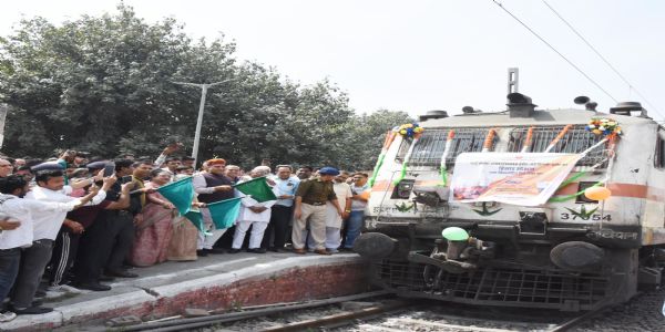 हिसार से इंदौर और दिल्ली के लिए रेल सफर हुआ आसान