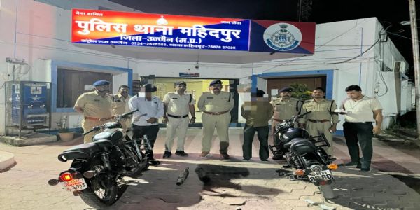 उज्जैनः मॉडिफाइड साइलेंसर लगाकर दौड़ा रहे थे बुलेट