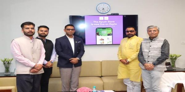 जेप्टो एप पर आयुष स्टोर की लॉन्चिंग के मौके पर केन्द्रीय मंत्री प्रतापराव जाधव जेप्टो एप पर आयुष स्टोर की लॉन्चिंग के मौके पर केन्द्रीय मंत्री प्रतापराव जाधव
