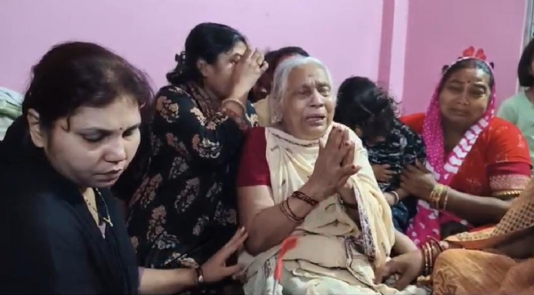 रोते बिलखते परिजन