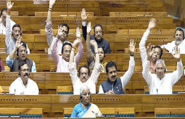 लोकसभा में वित्त वर्ष 2025-26 के लिए अनुदान की अनुपूरक मांगों पर चर्चा का जवाब देते सीतारमण