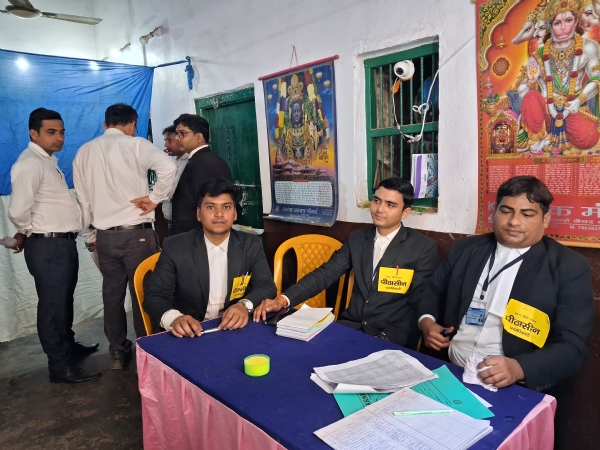 सारण विधि मंडल के चुनावी मैदान में कई उम्मीदवारों के किस्मत बैलट बॉक्स में बंद सारण विधि मंडल के चुनावी मैदान में कई उम्मीदवारों के किस्मत बैलट बॉक्स में बंद