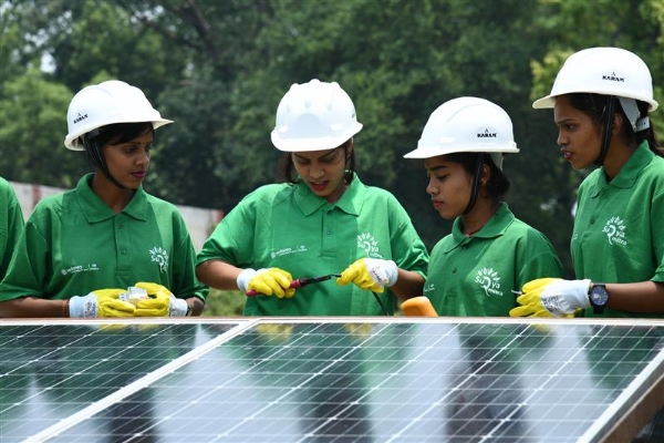 वेदांता स्किल स्कूल बदल रहा है महिलाओं के साथ देश का भविष्य वेदांता स्किल स्कूल बदल रहा है महिलाओं के साथ देश का भविष्य