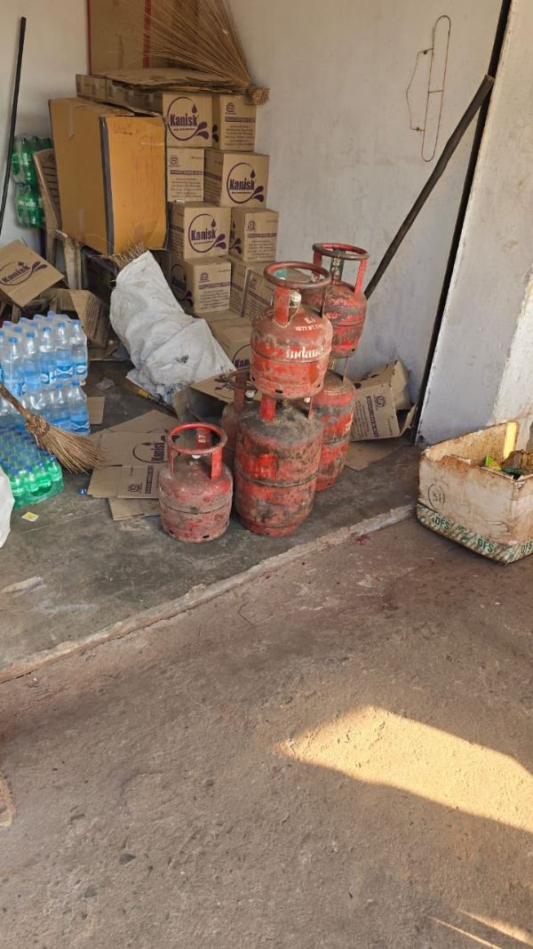 घरेलू गैस का व्यावसायिक उपयोग पर कार्रवाई