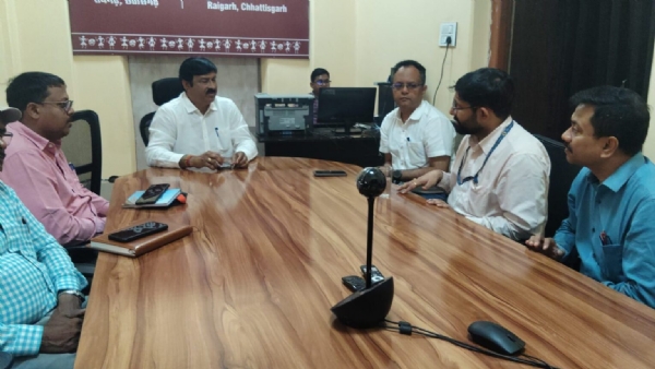 बायोगैस परियोजना पर चर्चा