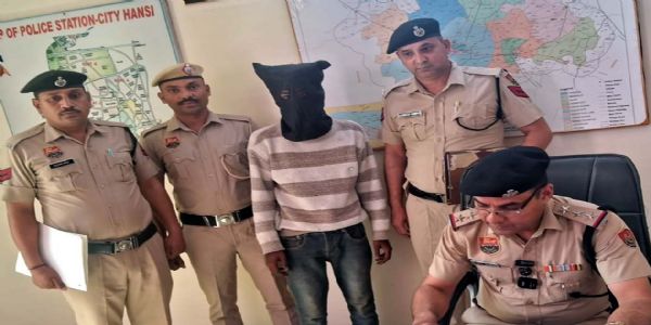 हांसी : महिला से पर्स छीनने वाले युवक को पुलिस ने मात्र दो घंटे में दबाेचा