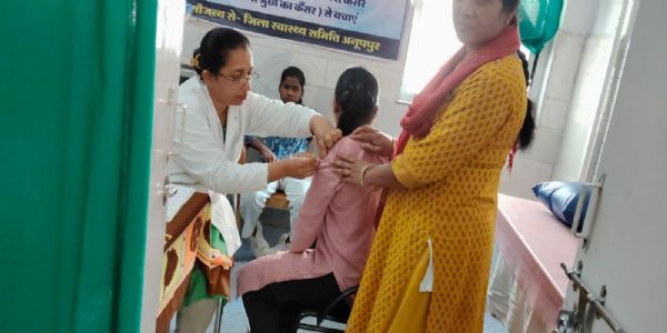 अनूपपुर: सर्वाइकल कैंसर से बचाव अभियान: 6590 में केवल 620 किशोरियों को अबतक लगा टीका