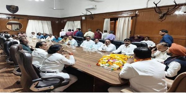 इंदौरः राष्ट्रीय सफाई कर्मचारी आयोग के अध्यक्ष ने ली महत्वपूर्ण बैठक