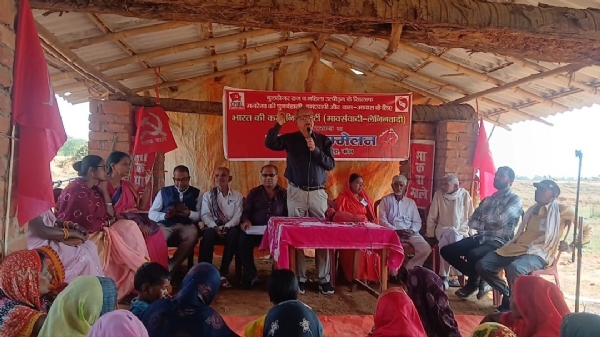 संबोधित करते एसके शर्मा संबोधित करते एसके शर्मा