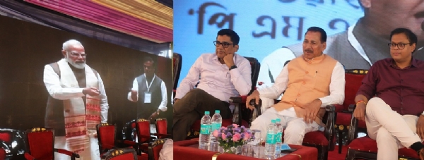 करोंद स्थित कृषि उपज मंत्री परिसर में आयोजित किसान सम्मान निधित अंतरण कार्यक्रम करोंद स्थित कृषि उपज मंत्री परिसर में आयोजित किसान सम्मान निधित अंतरण कार्यक्रम