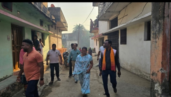 महापौर जीवर्धन चौहान द्वारा वार्ड भ्रमण