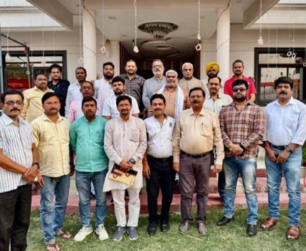 पदाधिकारीगण पदाधिकारीगण