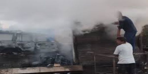 जबलपुर में मच्छर भगाने की अगरबत्ती से टाटा सूमो में आग, व्यक्ति की जिंदा झुलसकर मौत